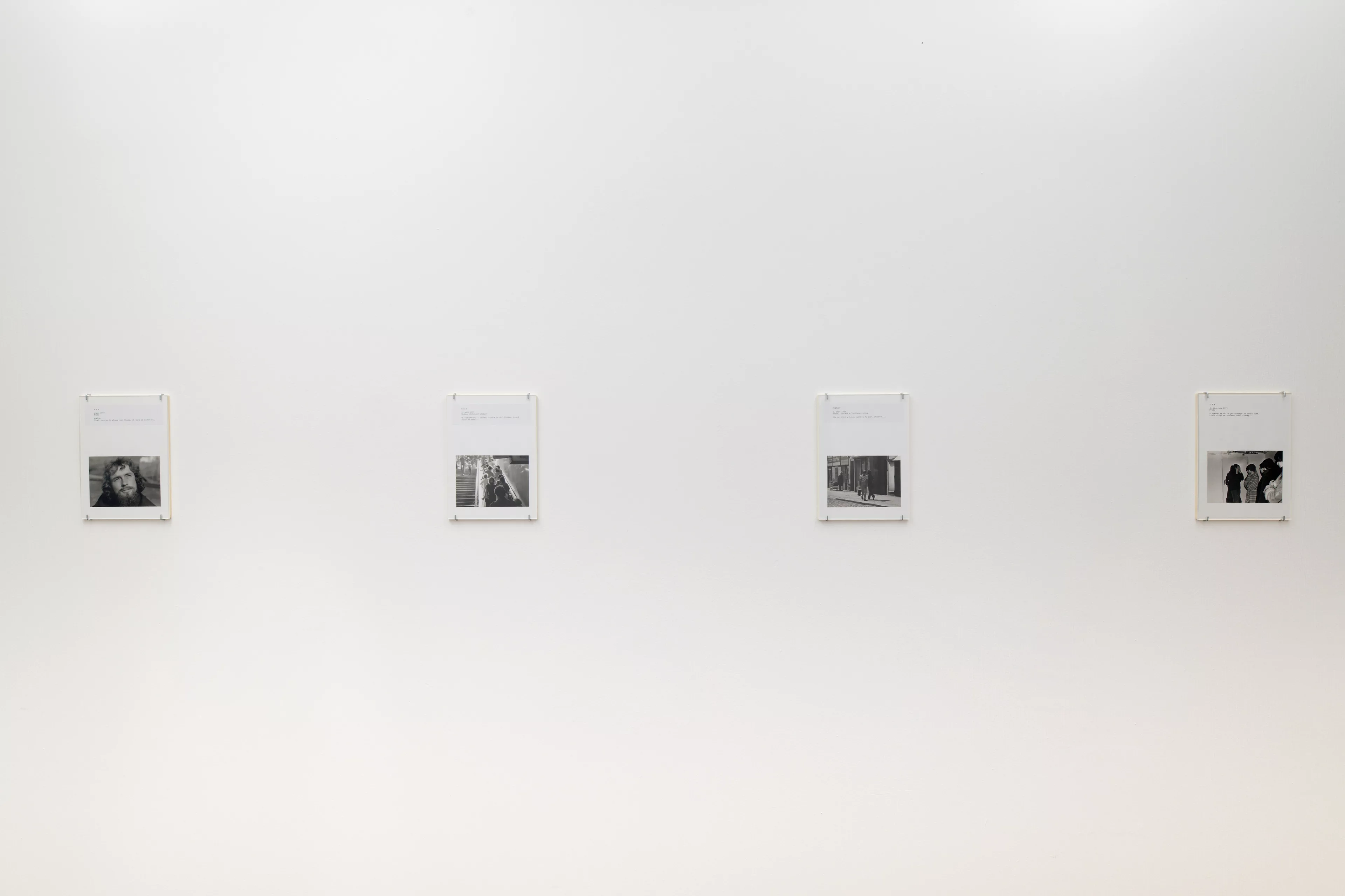 Vue de l'exposition Fais que ton reve soit plus long que la nuit